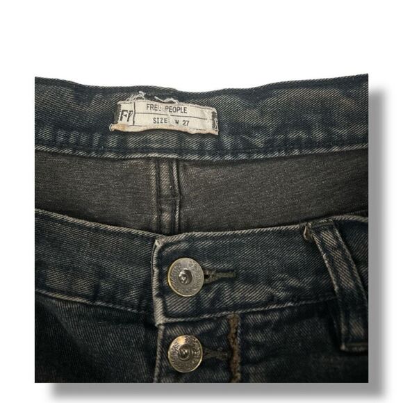Free People Button Fly Black Distressed Shorts Size 27 - Picture 6 of 6